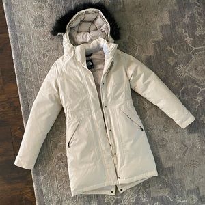 The North Face Womens XS cream knee length parka fur hood detachable